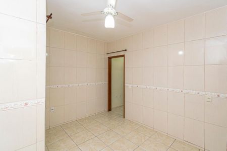 Casa para alugar com 60m², 2 quartos e 1 vaga Casa para alugar com 60m², 2 quartos e 1 vagaCozinha