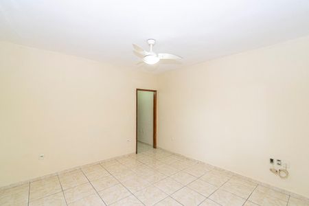 Sala de casa para alugar com 2 quartos, 60m² em Olaria, Rio de Janeiro