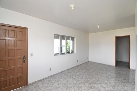 Casa para alugar com 250m², 3 quartos e 4 vagasSala