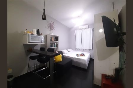 Studio à venda com 21m², 1 quarto e sem vaga Studio à venda com 21m², 1 quarto e sem vagaSala / Quarto