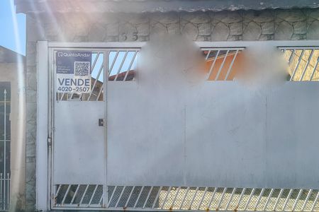 Casa à venda com 126m², 4 quartos e 2 vagasFachada com Plaquinha Instalada