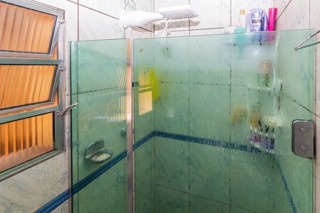 Casa à venda com 126m², 4 quartos e 2 vagasBanheiro 1