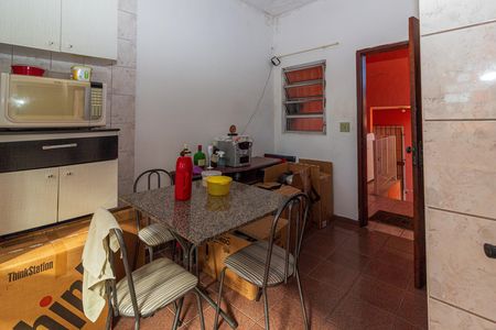 Casa à venda com 126m², 4 quartos e 2 vagasCozinha 2
