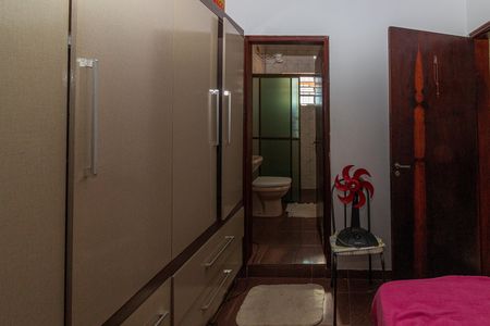 Casa à venda com 126m², 4 quartos e 2 vagasQuarto 3