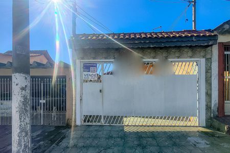 Casa à venda com 126m², 4 quartos e 2 vagasFachada com Plaquinha Instalada