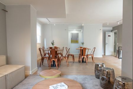 Apartamento à venda com 51m², 2 quartos e 1 vaga Apartamento à venda com 51m², 2 quartos e 1 vagaÁrea comum - Salão de festas