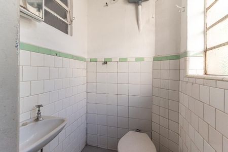 Banheiro de kitnet/studio para alugar com 1 quarto, 30m² em Consolação, São Paulo