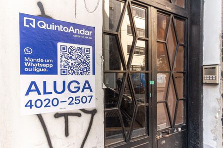 Studio para alugar com 30m², 1 quarto e sem vaga Studio para alugar com 30m², 1 quarto e sem vagaPlaca