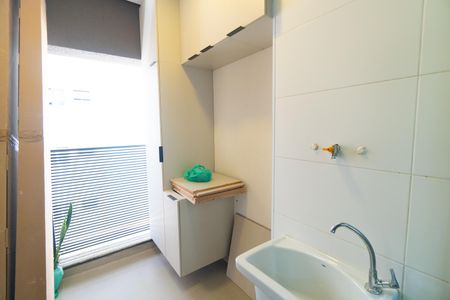 Apartamento à venda com 108m², 2 quartos e 1 vaga Apartamento à venda com 108m², 2 quartos e 1 vagaÁrea de Serviço