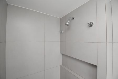 Banheiro do Studio de kitnet/studio à venda com 1 quarto, 25m² em Centro, Curitiba