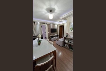 Sala de apartamento à venda com 2 quartos, 49m² em Vila Carmosina, São Paulo