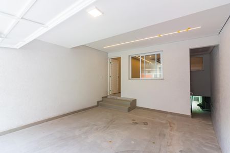 Garagem de casa à venda com 3 quartos, 235m² em Bela Vista, Osasco