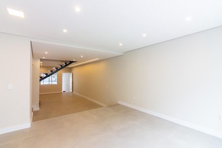 Cozinha  de casa à venda com 3 quartos, 235m² em Bela Vista, Osasco