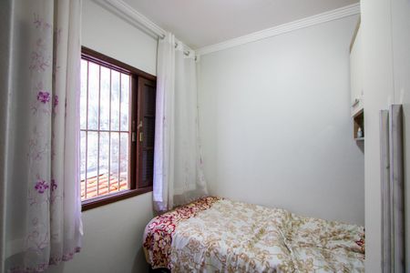 Casa à venda com 161m², 3 quartos e 2 vagas Casa à venda com 161m², 3 quartos e 2 vagasQuarto 2