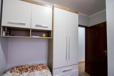 Casa à venda com 161m², 3 quartos e 2 vagas Casa à venda com 161m², 3 quartos e 2 vagasQuarto 2
