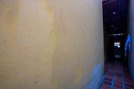 Casa à venda com 161m², 3 quartos e 2 vagas Casa à venda com 161m², 3 quartos e 2 vagasCorredor externo