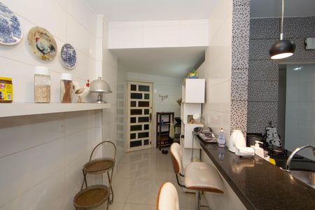 Apartamento à venda com 170m², 4 quartos e 2 vagas Apartamento à venda com 170m², 4 quartos e 2 vagasCOZINHA