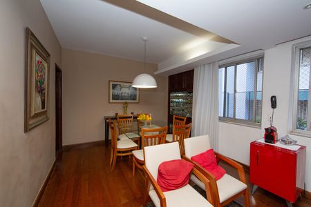 Apartamento à venda com 170m², 4 quartos e 2 vagas Apartamento à venda com 170m², 4 quartos e 2 vagasSALA