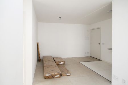 Sala de apartamento para alugar com 2 quartos, 54m² em Jardim Recanto Suave, Cotia