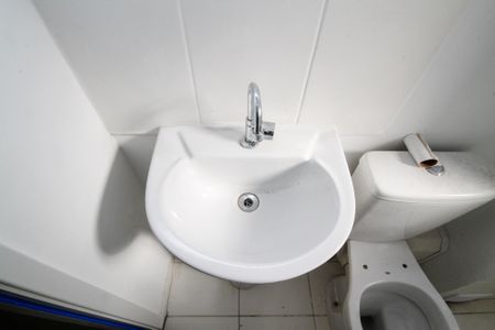Apartamento para alugar com 54m², 2 quartos e 1 vaga Apartamento para alugar com 54m², 2 quartos e 1 vagaBanheiro