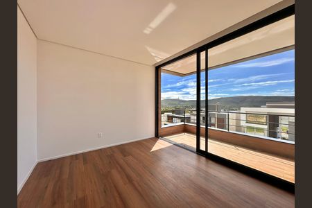 Casa de condomínio à venda com 504m², 4 quartos e 4 vagas