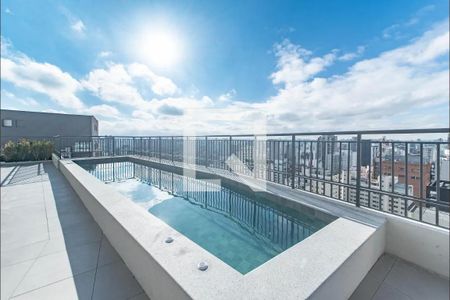 Studio para alugar com 25m², 1 quarto e sem vaga Studio para alugar com 25m², 1 quarto e sem vagaÁrea comum - Piscina do Terraço