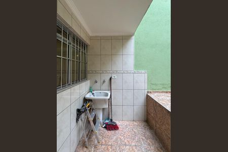 Casa para alugar com 125m², 2 quartos e 1 vaga Casa para alugar com 125m², 2 quartos e 1 vagaÁrea de Serviço