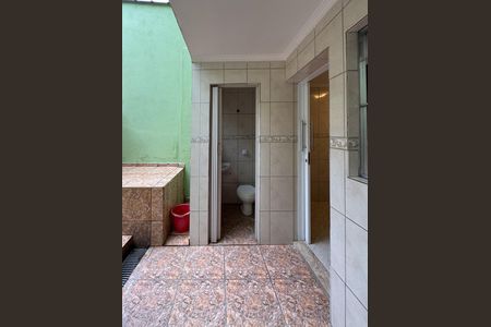 Casa para alugar com 125m², 2 quartos e 1 vaga Casa para alugar com 125m², 2 quartos e 1 vagaÁrea de Serviço