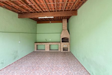 Casa para alugar com 125m², 2 quartos e 1 vaga Casa para alugar com 125m², 2 quartos e 1 vagaÁrea - Churrasqueira