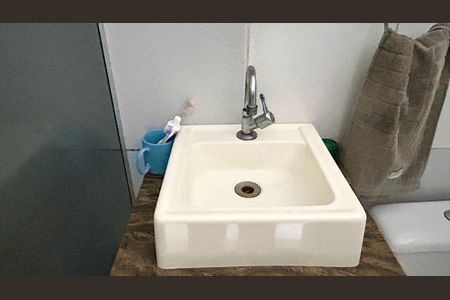 Casa para alugar com 74m², 3 quartos e 2 vagas Casa para alugar com 74m², 3 quartos e 2 vagasBanheiro da Suíte