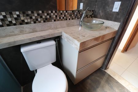 Apartamento para alugar com 58m², 2 quartos e 1 vagaBanheiro Social
