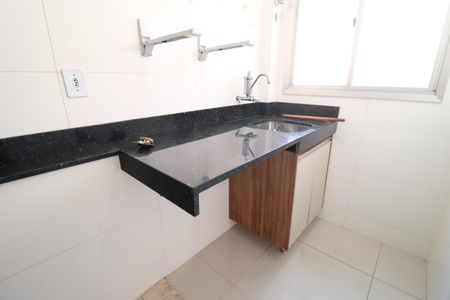 Apartamento para alugar com 58m², 2 quartos e 1 vagaCozinha e Área de Serviço