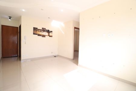 Sala de apartamento para alugar com 2 quartos, 58m² em Santa Mônica, Uberlândia