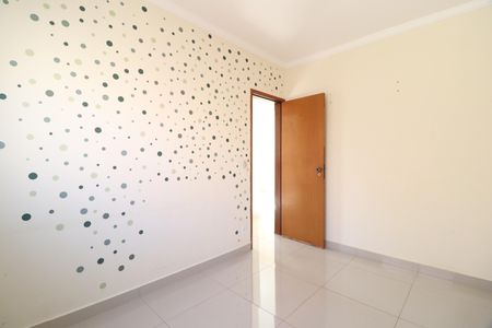 Quarto 1 de apartamento para alugar com 2 quartos, 58m² em Santa Mônica, Uberlândia