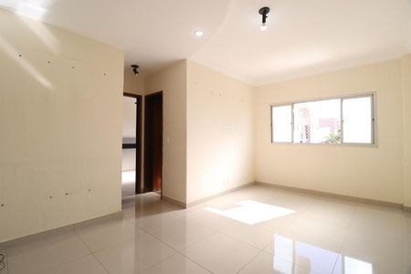Sala de apartamento para alugar com 2 quartos, 58m² em Santa Mônica, Uberlândia