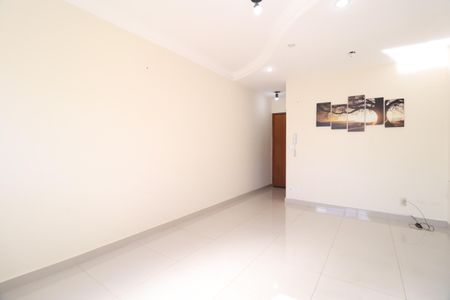 Sala de apartamento para alugar com 2 quartos, 58m² em Santa Mônica, Uberlândia