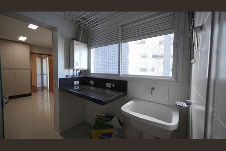 Área de Serviço de apartamento para alugar com 3 quartos, 130m² em Vila Scarpelli, Santo André