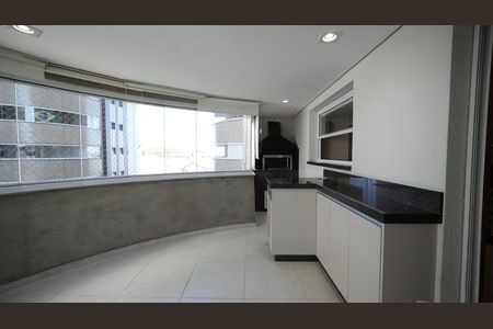 Apartamento à venda com 130m², 3 quartos e 3 vagasVaranda gourmet