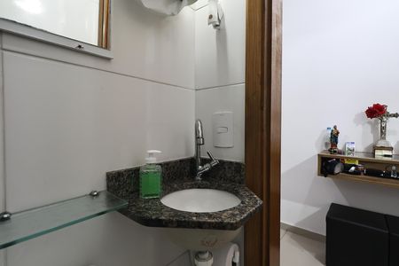 Apartamento à venda com 111m², 3 quartos e 1 vaga Apartamento à venda com 111m², 3 quartos e 1 vagaLavabo 1