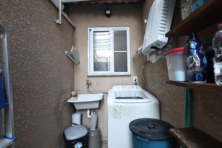 Apartamento à venda com 111m², 3 quartos e 1 vaga Apartamento à venda com 111m², 3 quartos e 1 vagaLavanderia