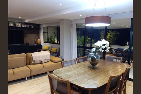 Apartamento para alugar com 166m², 3 quartos e 2 vagasSala