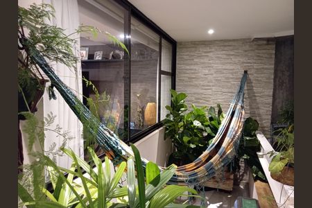 Apartamento para alugar com 166m², 3 quartos e 2 vagasVaranda