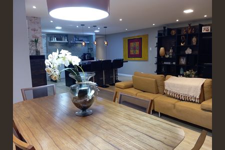 Apartamento para alugar com 166m², 3 quartos e 2 vagasSala