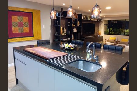 Apartamento para alugar com 166m², 3 quartos e 2 vagasCozinha 