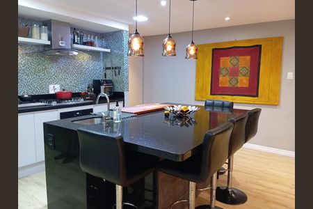 Apartamento para alugar com 166m², 3 quartos e 2 vagasCozinha