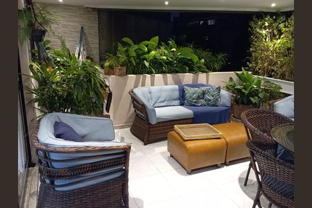 Apartamento para alugar com 166m², 3 quartos e 2 vagasVaranda