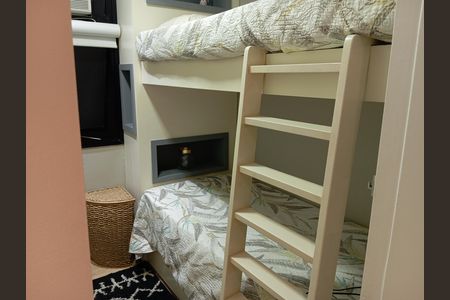 Apartamento para alugar com 166m², 3 quartos e 2 vagasQuarto