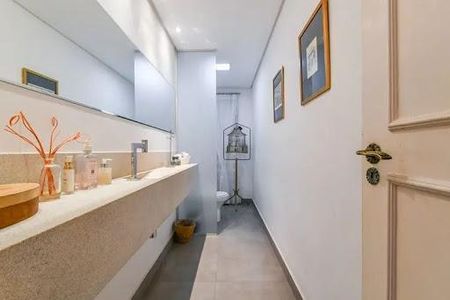 Casa à venda com 4 quartos, 290m² em Vila Mariana, São Paulo