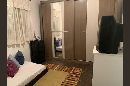 Casa à venda com 168m², 3 quartos e 2 vagasQuarto