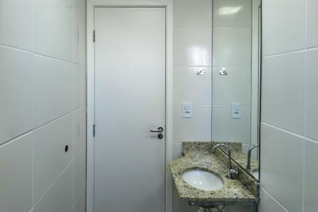 Apartamento para alugar com 68m², 2 quartos e 1 vaga Apartamento para alugar com 68m², 2 quartos e 1 vagaBanheiro